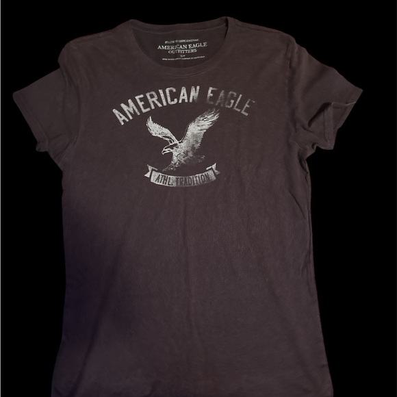 American Eagle basic t-shirt - Picture 1 of 2